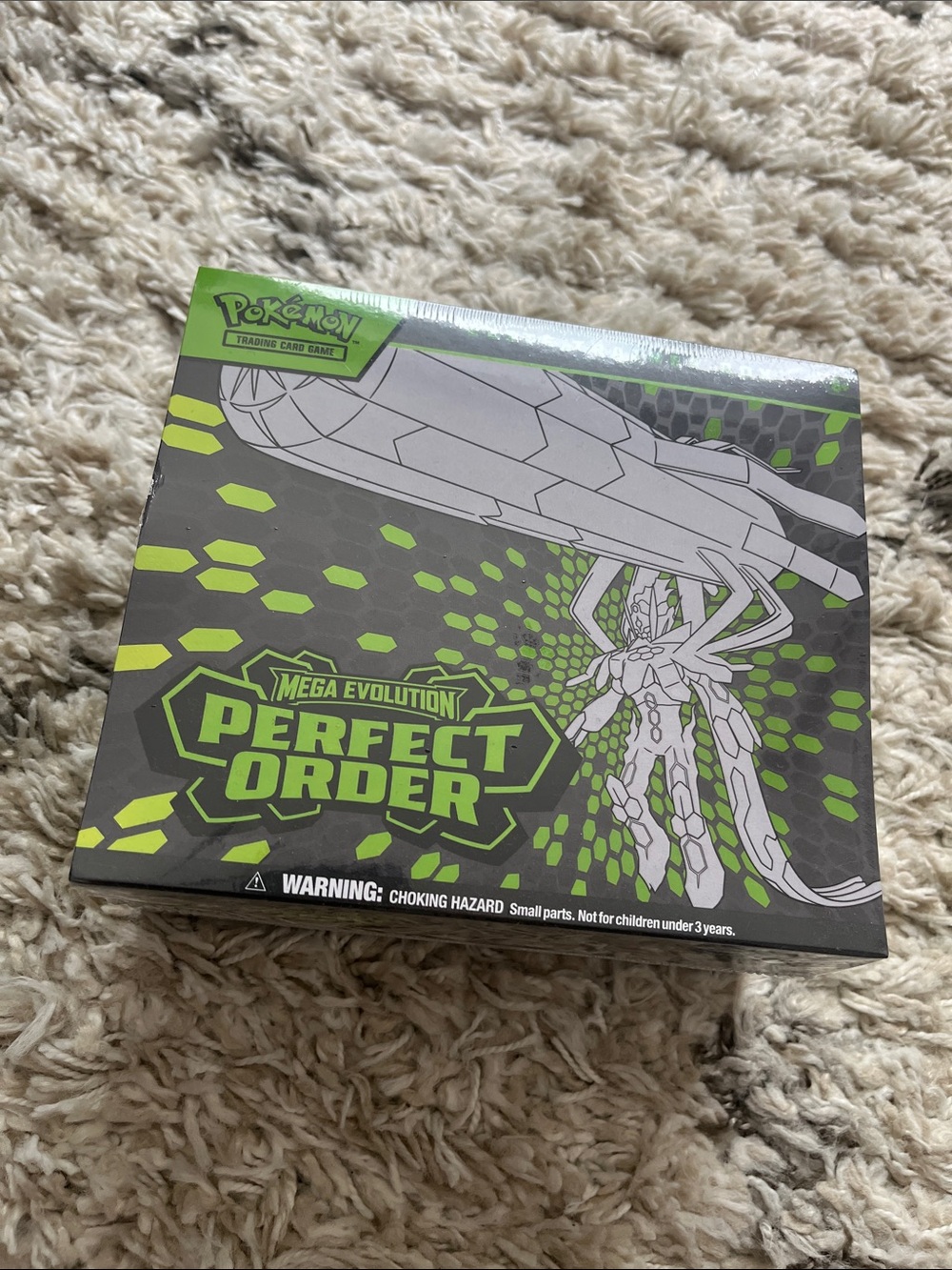 Pokemon Perfect Order Elite Trainer Box - Green & Black. Elite Trainer box.